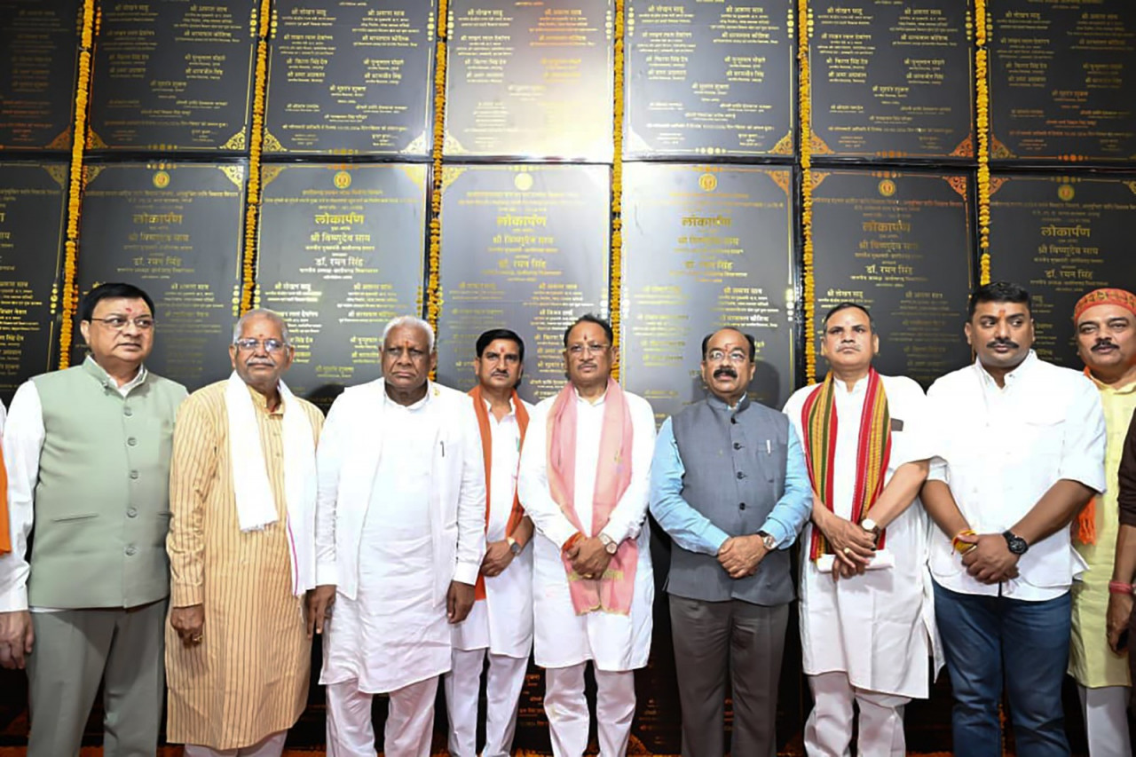मुंगेली को CM विष्णुदेव साय की बड़ी सौगात! 353 करोड़ से ज्यादा के 414 विकास कार्यों का लोकार्पण-शिलान्यास
