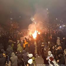 ईरान में विरोध प्रदर्शनों का क्रूर दमन,जेल में भारी कीमत चुका रहे प्रदर्शनकारी