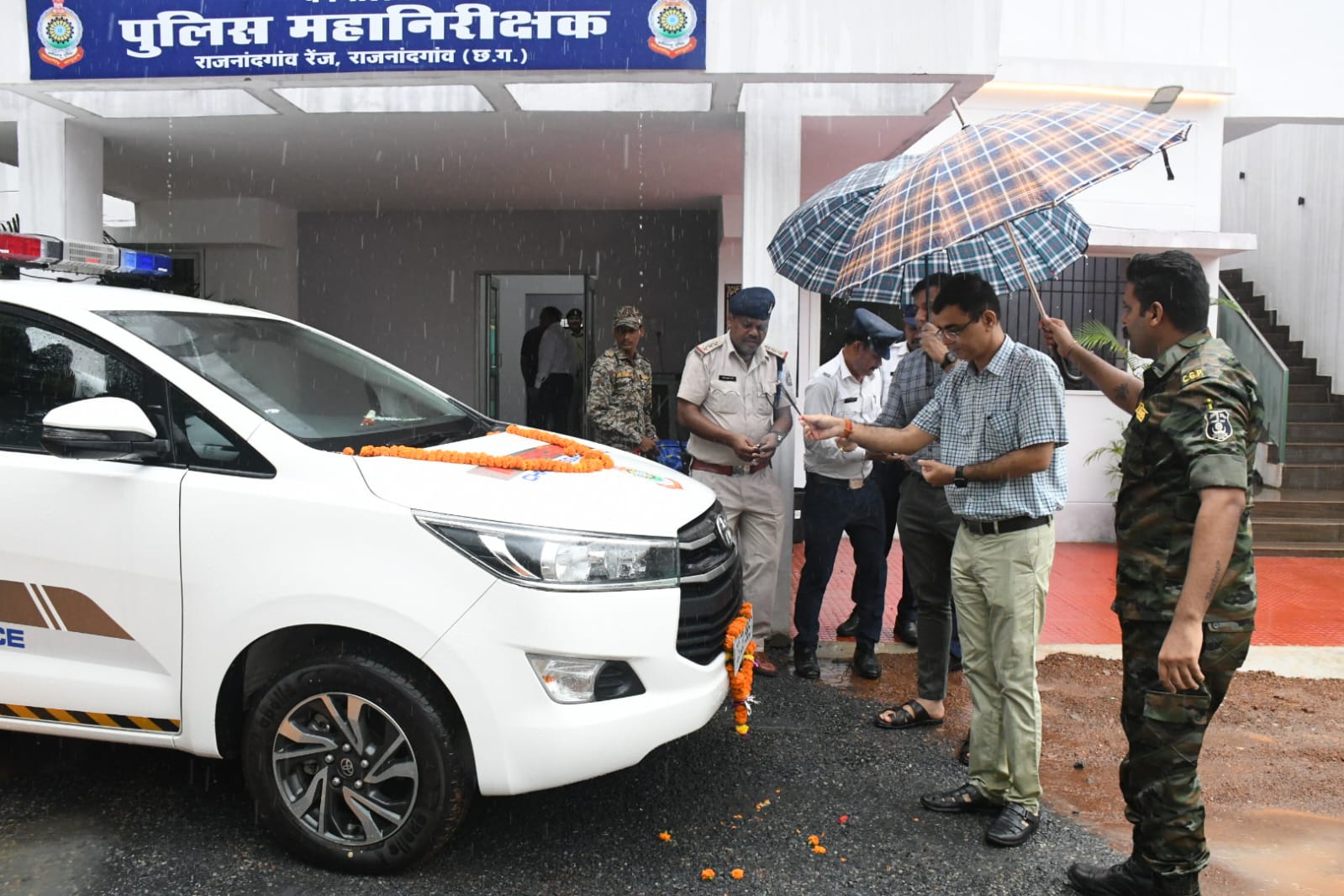 जिला राजनांदगांव को मिला इंटरसेप्टर वाहन ट्रैफिक उल्लंघन करने वालों पर होगी नजर