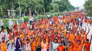 कांवड़ यात्रा में भगवा रंग का वस्त्र क्यों पहना जाता है ? जानिए इस रंग का महत्व और शक्ति