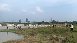  इश्क का खतरनाक इम्तिहान देखने 25 फीट ऊंचे डेम से प्रेमी-प्रेमिका ने हाथ पकड़कर लगाईं छलांग