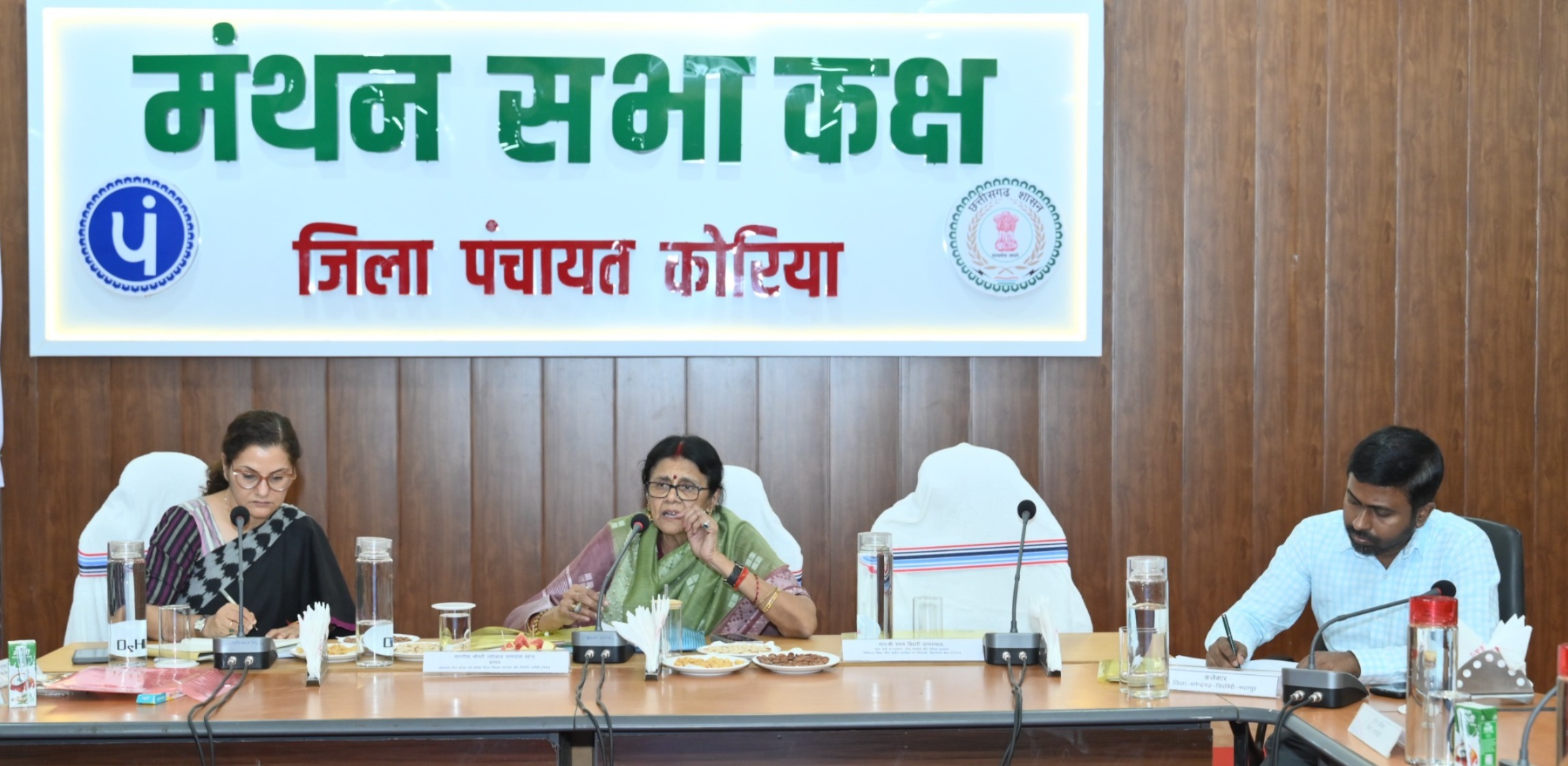 गर्मी में न हो पानी की किल्लत, योजनाएं समय पर पूरी हों- दिशा बैठक में सांसद ज्योत्सना महंत के निर्देश