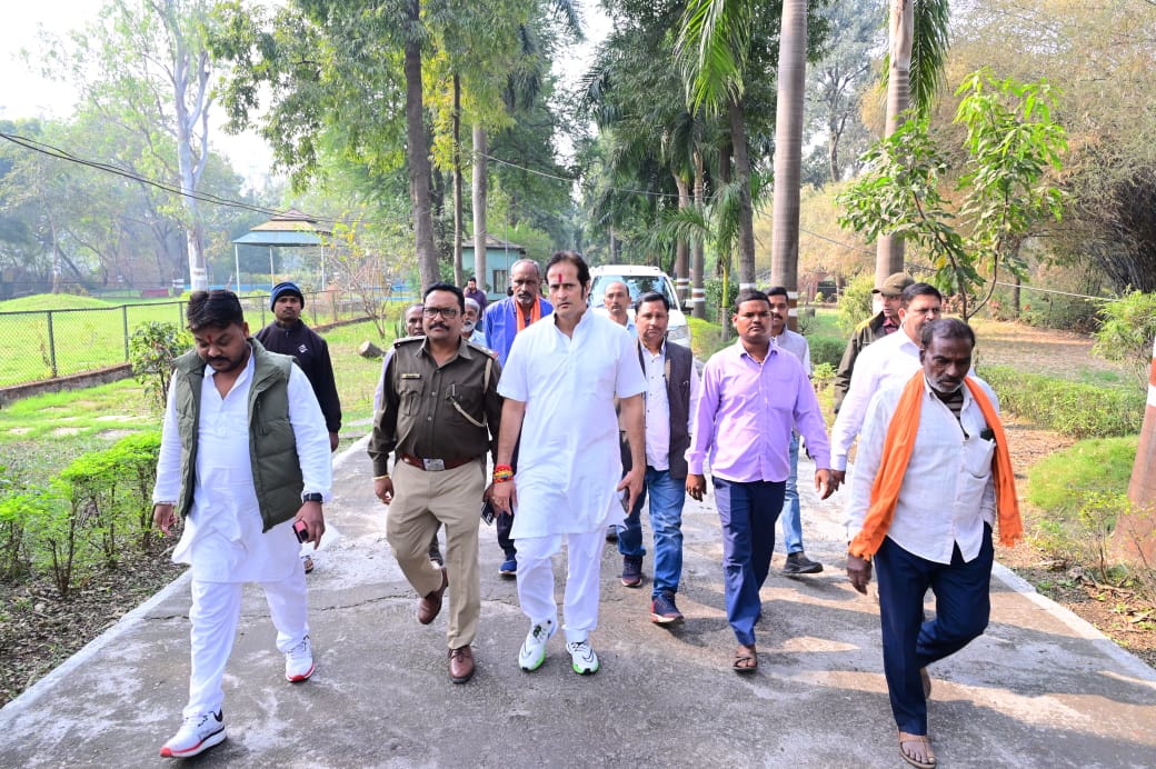 नंदनवन पक्षी विहार का दौरा कर सरकार की लापरवाही उजागर किया और कहा की भाजपा सरकार नंदनवन को कर रही बर्बाद : पूर्व विधायक विकास उपाध्याय