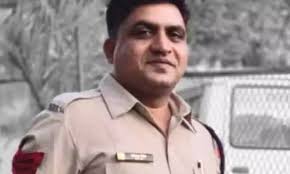 व्यवसायी को झूठे मामले में फंसाने की दी धमकी,हेड कांस्टेबल सस्पेंड