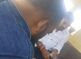 भाजपा नेता का जुआ अड्डे में बैठे वीडियो वायरल, गिरफ्तारी की उठी मांग