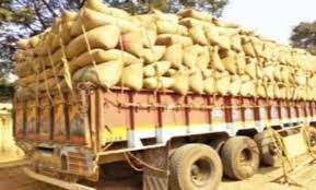  अवैध रूप से परिवहन करते पाए जाने पर 160 बोरी धान जप्त