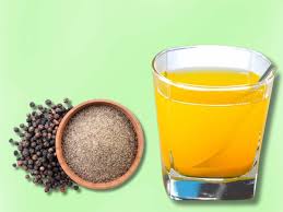 सुबह खाली पेट हल्दी-काली मिर्च का पानी: सेहत के लिए वरदान,मिलेंगे कई फायदे