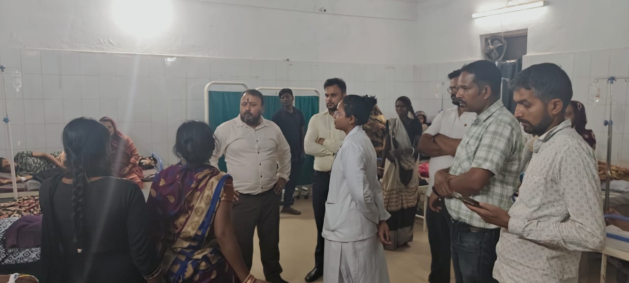 मनेंद्रगढ़ 220 बिस्तर अस्पताल के उन्नयन में तेजी, रात 9 बजे तक चला निरीक्षण
