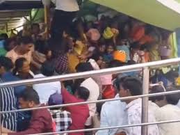 वेंकटेश्वर स्वामी मंदिर में देवोत्थानी एकादशी के अवसर पर भगदड़,कई लोगों की मौत