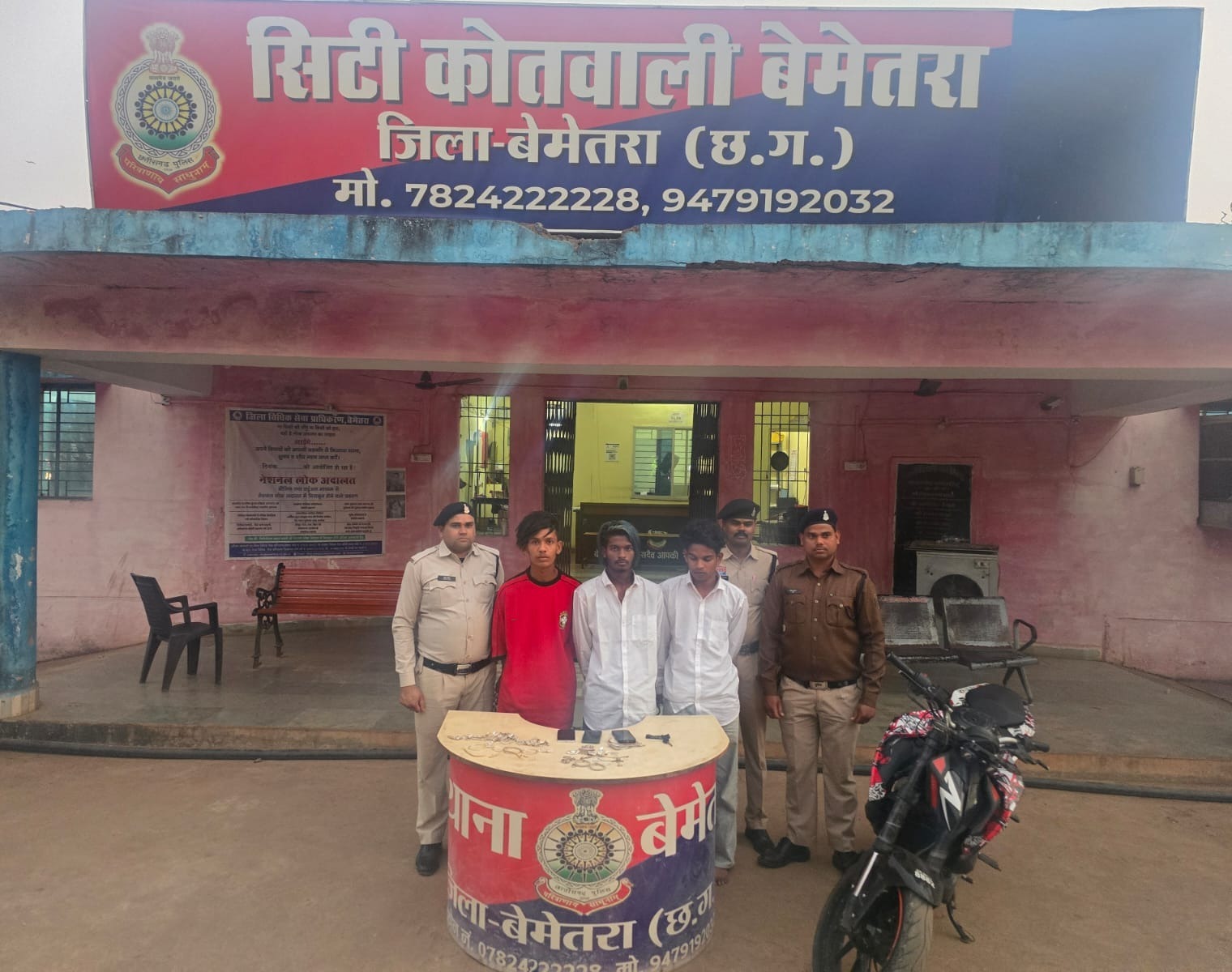 बेमेतरा, अभनपुर रायपुर सहित मध्यप्रदेश के साहपुरा जबलपुर में चोरी करने के मामले में 03 आरोपी बेमेतरा पुलिस के गिरफ्त में 