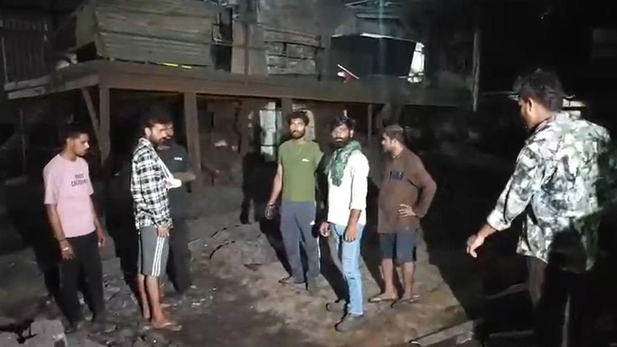 रायपुर की 3D फैक्ट्री में भीषण ब्लास्ट: 2-3 मजदूरों की मौत, कई घायल; ऑक्सीजन सिलेंडर फटने की आशंका