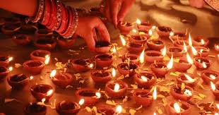 Diwali 2025: इस बार 6 दिनों का होगा दीपावली का त्योहार, जानें कब से होगा शुरू