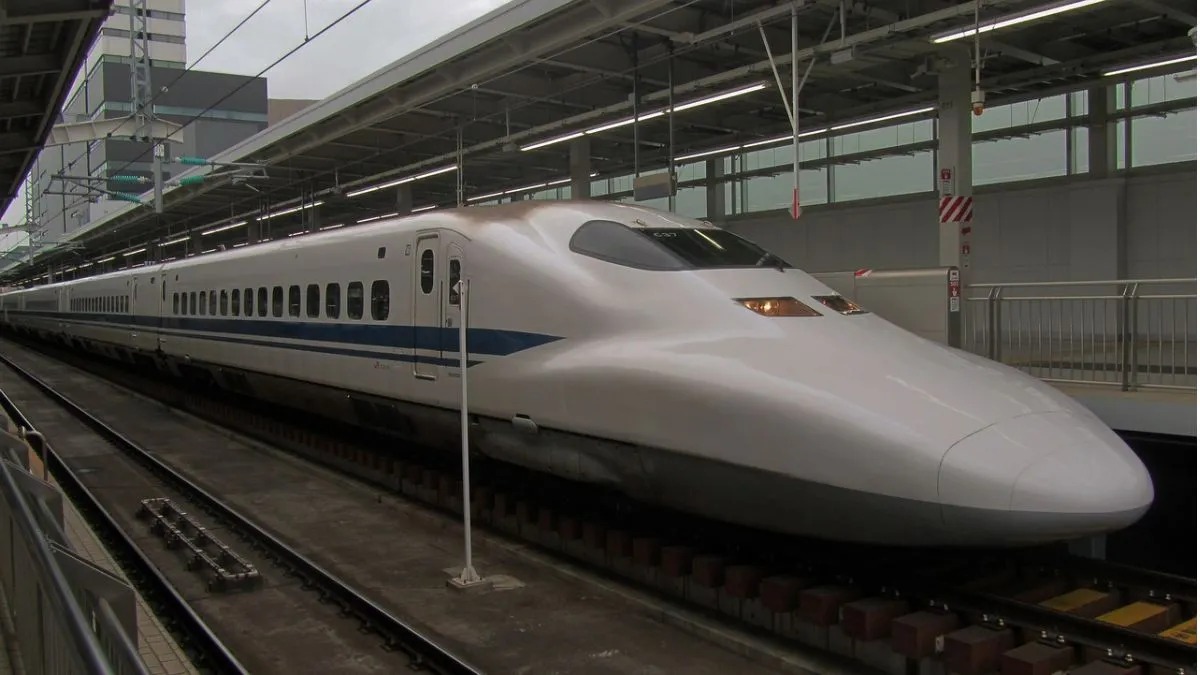 भारत की पहली Bullet Train पर बड़ा अपडेट, 2027 में इस रूट पर दौड़ेगी 320 KM/H की रफ्तार से