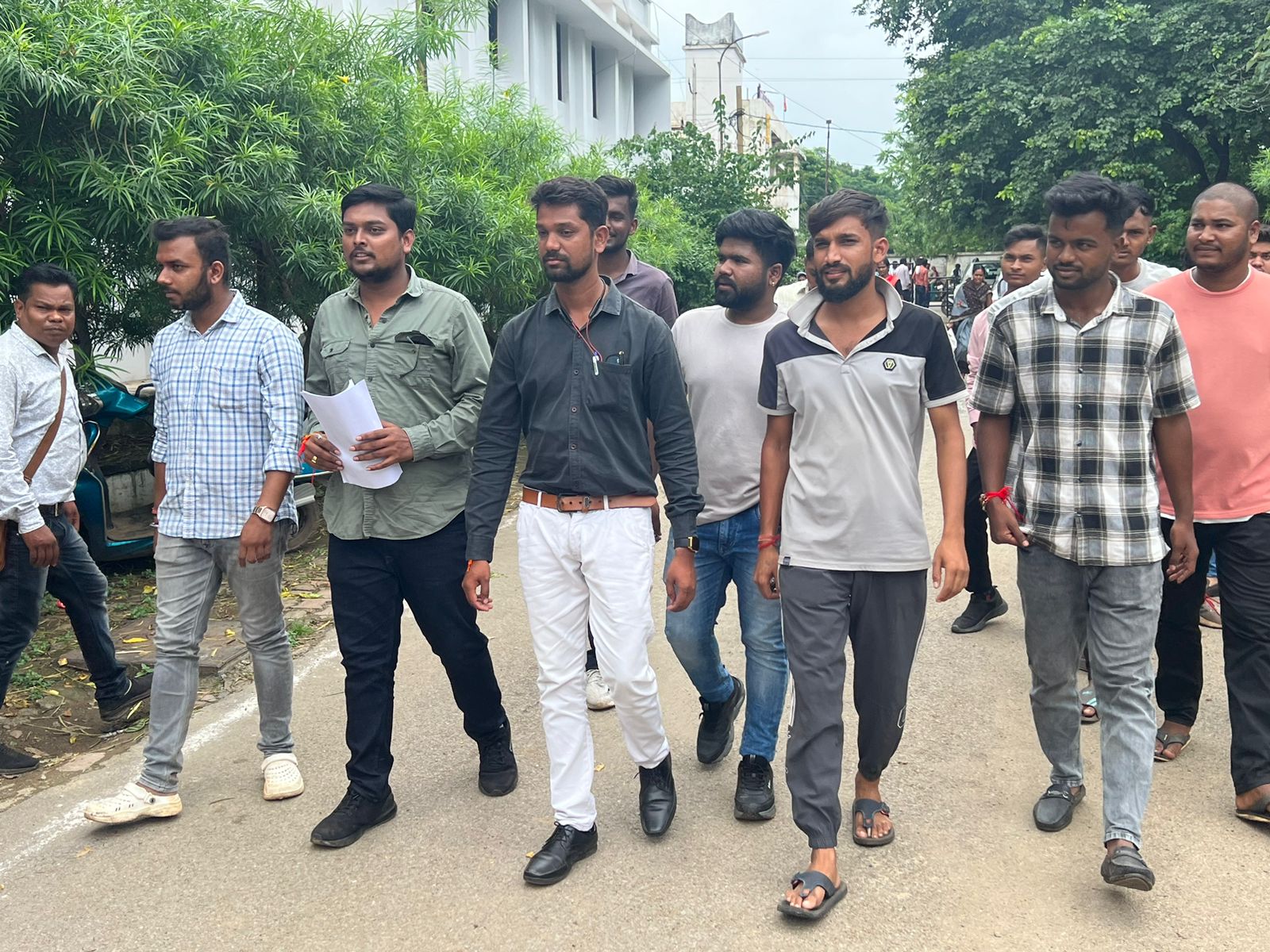 आज राजनांदगांव एनएसयूआई ने भिलाई विधायक देवेंद्र यादव को रिहा करने के लिए राज्यपाल के नाम कलेक्टर को ज्ञापन सौपा गया