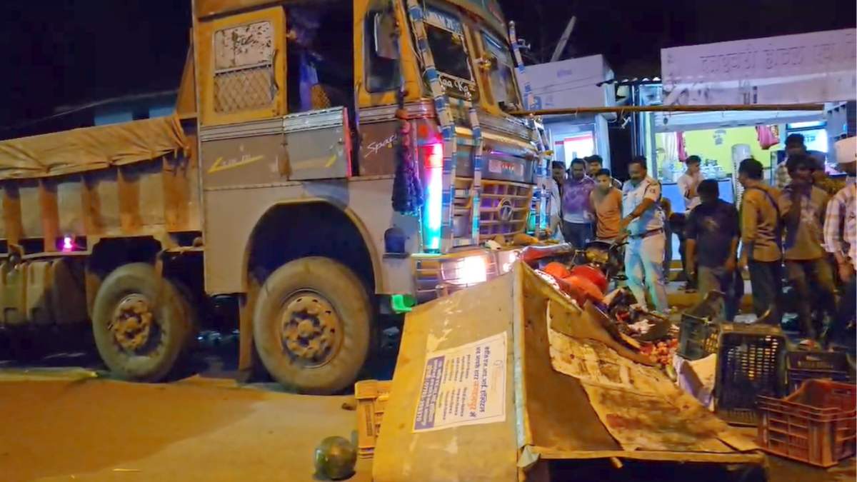 जगदलपुर में दर्दनाक हादसा: तेज रफ्तार ट्रक फल दुकान में घुसा, एक की मौत, कई घायल