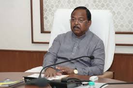 छत्तीसगढ़ की सियासत में बवाल : पूर्व सीएम पर भड़के रामविचार नेताम,भूपेश बघेल को मर्यादा में रहकर बात करनी चाहिए