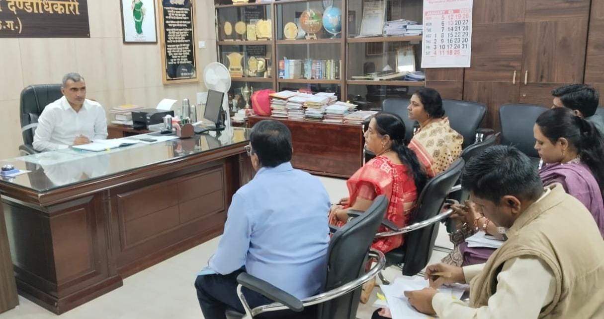 कलेक्टर रणबीर शर्मा की अध्यक्षता में प्रवर्तकता और पालन पोषण देखरेख समिति की बैठक संपन्न