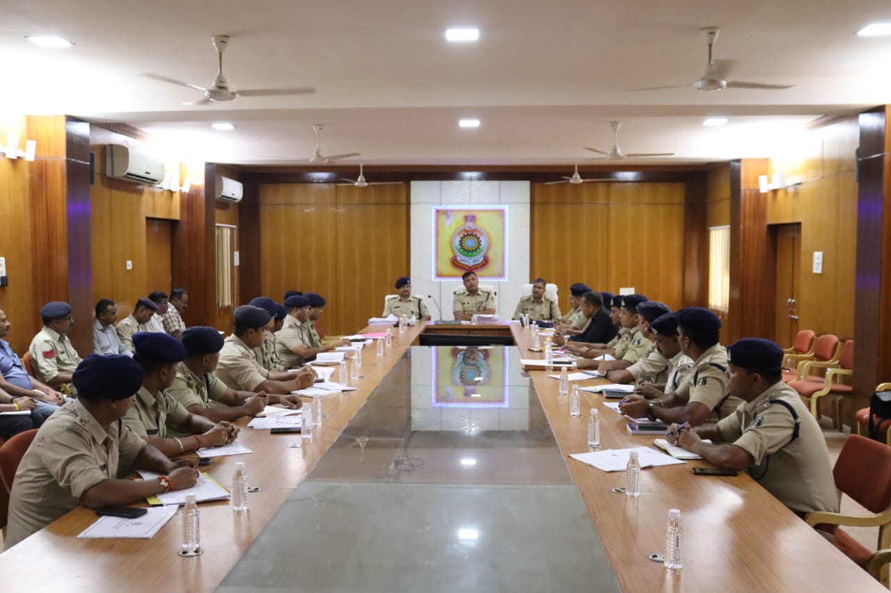 क्राईम मीटिंग में पुलिस अधीक्षक द्वारा लंबित मामलों की, की गई समीक्षा,अपराध रोकने एवं असामाजिक गतिविधियों पर अंकुश लगाने दिए सख्त निर्देश