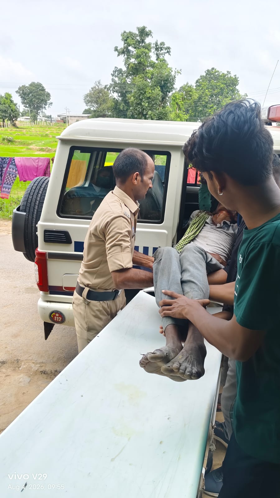 गरियाबंद पुलिस की मुस्तैदी से बची घायल युवक की जान, डायल-112 ने दिखाया त्वरित एक्शन