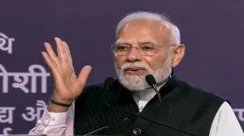 SRCC में PM मोदी का विपक्ष पर बड़ा हमला, बोले- ‘नाराज फूफा’ हर अच्छे काम में अड़ंगा डालते हैं