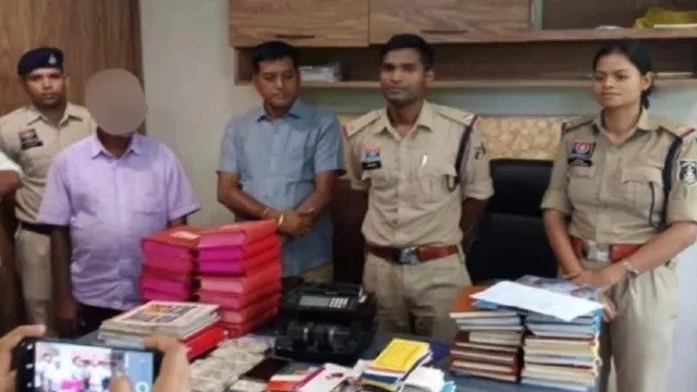 दो राज्यों में 10 ठिकानों पर एक साथ छापेमारी, मानव तस्करी के नेटवर्क का भंडाफोड़; 3 गिरफ्तार