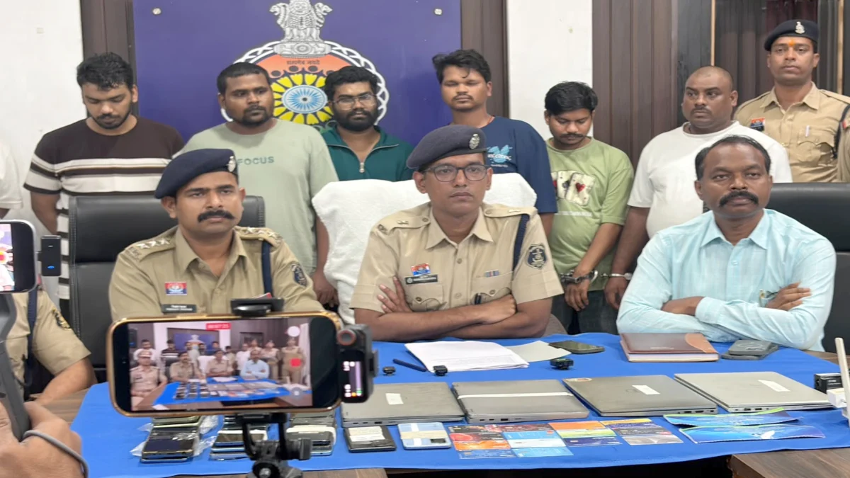 ठाणे के फ्लैट में चल रहे थे ऑनलाइन सट्टे के 2 पैनल, दुर्ग पुलिस ने 10 आरोपियों को दबोचा
