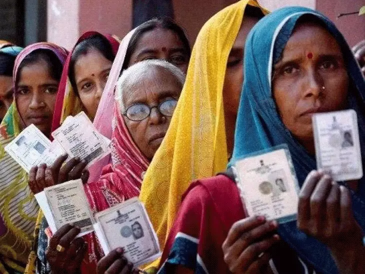 वोटर लिस्ट में नाम कट गया है? छत्तीसगढ़ में एक महीने तक चलेगा विशेष अभियान, जानें कैसे जुड़वाएं नाम