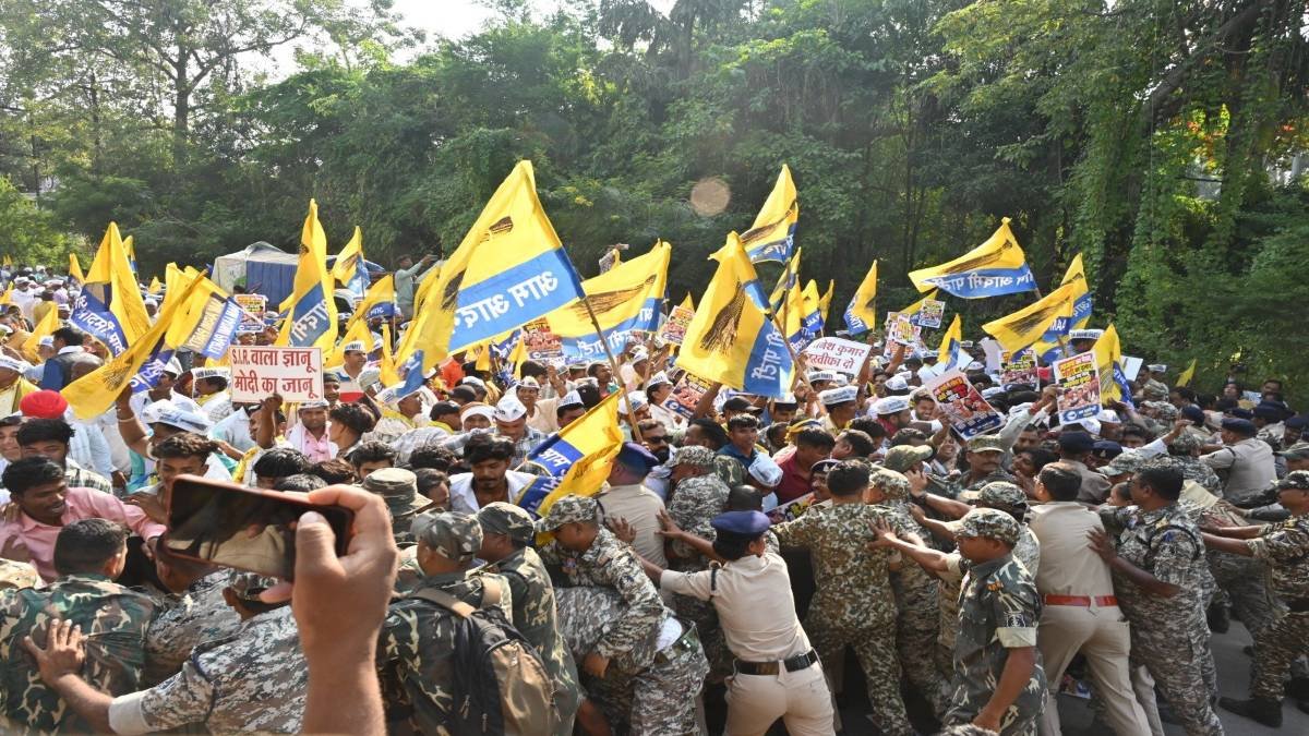 रायपुर में AAP का प्रदेशव्यापी प्रदर्शन, मुख्य निर्वाचन आयुक्त ज्ञानेश कुमार के इस्तीफे और गिरफ्तारी की मांग